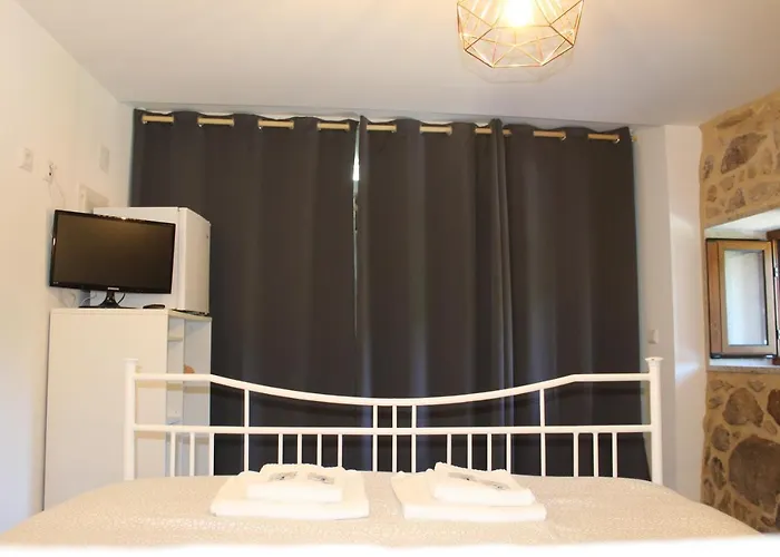 ホームステイ Fraguinhas システロ